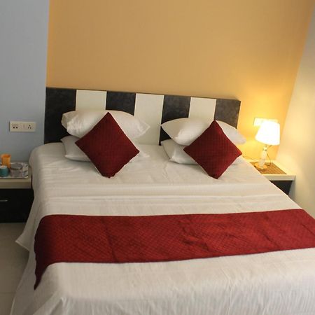 Rockfort Stay Inn Oragadam Extérieur photo